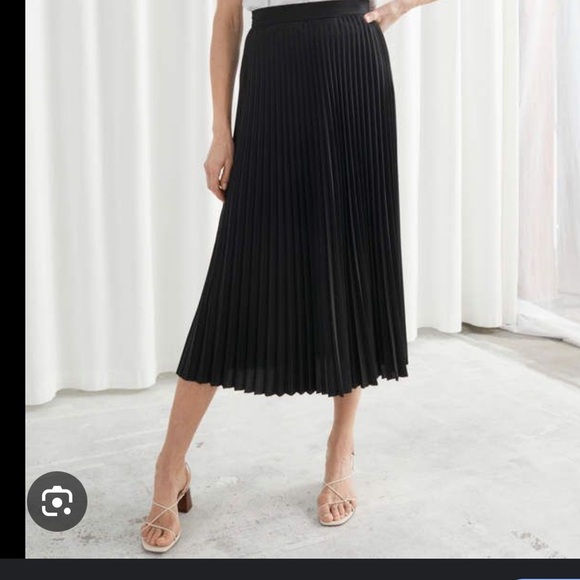 & Other Stories pleated Midi Skirt black twirl size 6 small - Picture 1 of 7
